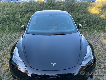 Tesla model 3 performance