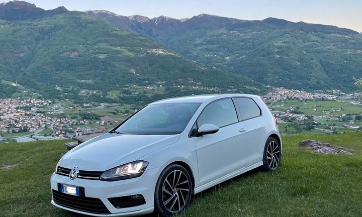 Volkswagen Golf 2.0 TDI 150cv 3p R Line Sport Ed