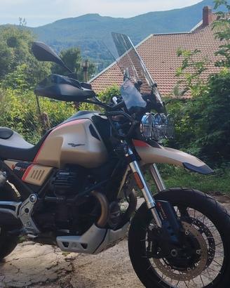 Guzzi v85 tt travel