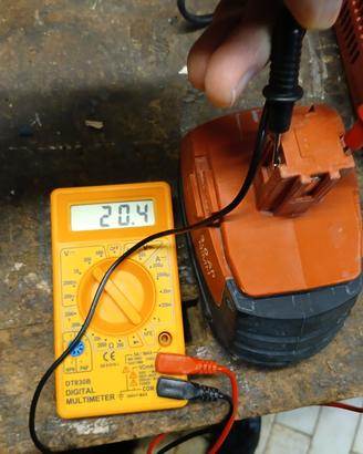 Batteria HILTI+Caricatore