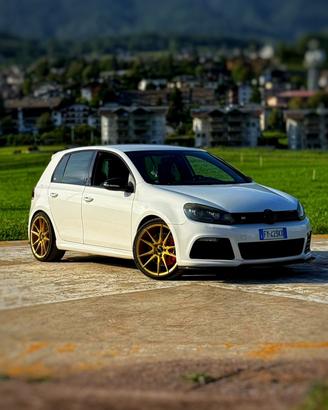 Volkswagen Golf Mk6 R 2.0 TSI