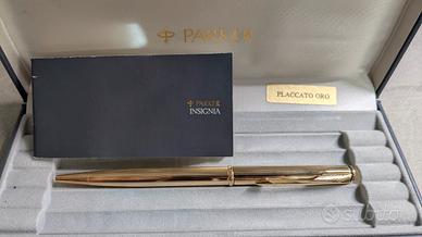 Penna a sfera Parker placcata in oro