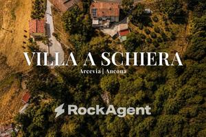 Casa indipendente di 200 m² con 5 locali e box aut