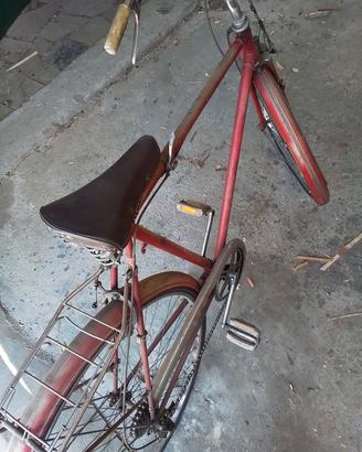 Antica bicicletta uomo 