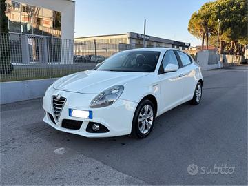 Alfa Romeo Giulietta 1.6 JTDm-2 105 CV Distinctive