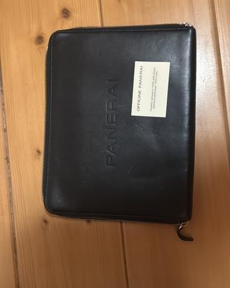 Porta i pad in pelle Officine Panerai