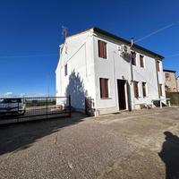 CASA INDIPENDENTE A COSTA DI ROVIGO