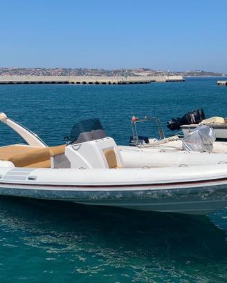 LED 32 Anno2010 2xMerCruiser 220cv 500ore