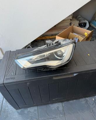 Faro audi a3 sx lato guida