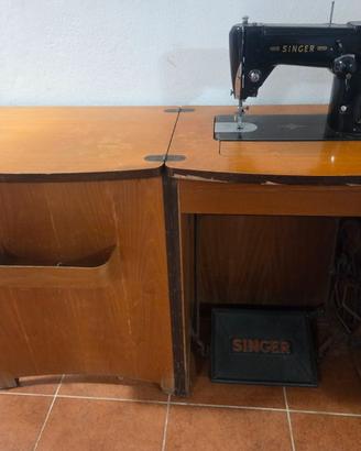 Macchina da cucire Singer anni 60-70