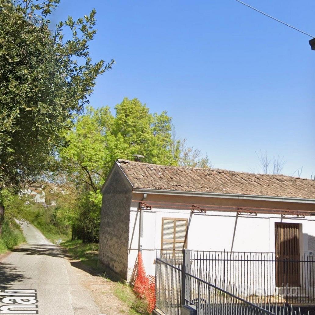 Casolare e Terreno - Vista 2
