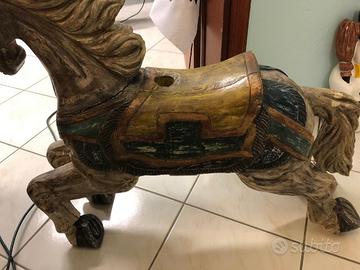 Cavallo in legno