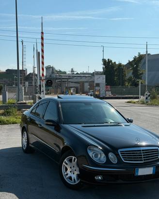 Mercedes-Benz E 220 cdi Elegance