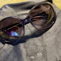 Occhiali da sole Prada