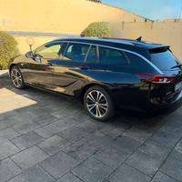 Opel Insignia SW 1600cc del 2020 Nera
