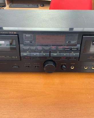 Doppio lettore audiocassette