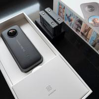INSTA 360 ONE X2