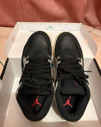 JORDAN 4 RM