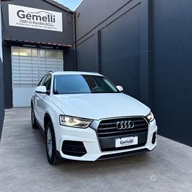Audi Q3 2.0 TDI 120 CV Business Sport