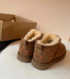 UGG stivali da neve nuove