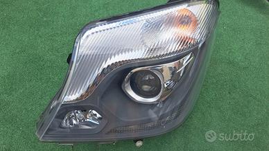 MERCEDES SPRINTER W906 Restyling BI-XENON LED Faro