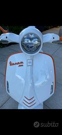 Vespa 946