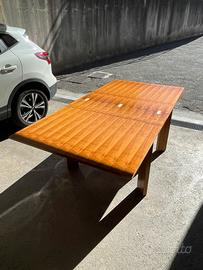Tavolo in legno