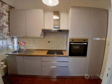 Intera cucina selly con alettrodomestici
