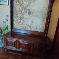 cassapanca con arazzo