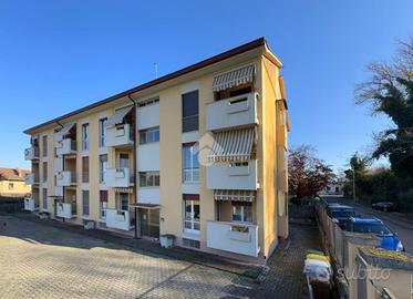 3 LOCALI A STRADELLA