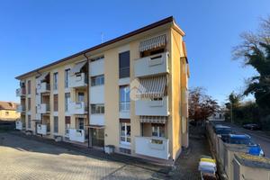 3 LOCALI A STRADELLA