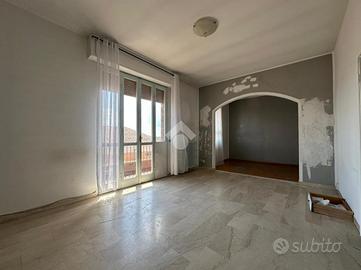 3 LOCALI A RIVOLTA D'ADDA