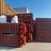 Produzione di Puntelli a croce cristi