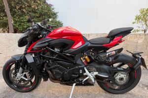 MV AGUSTA BRUTALE 1000 RS