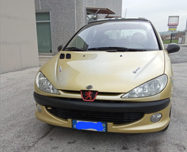 Auto Peugeot, neopatentati. Impianto metano