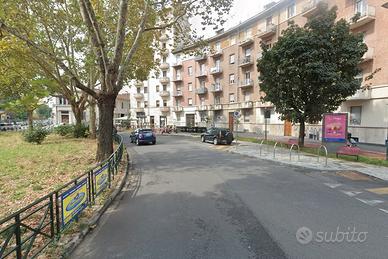 Piazza robilant grazioso trilocale arredato nuovo