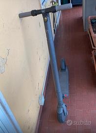 monopattino ninebot