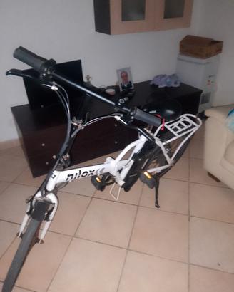 bicicletta con pedalata assistita 