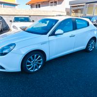 Alfa Romeo Giulietta 1.6 JTDm-2 120 CV Distinctive