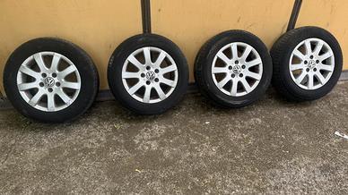 Gomme cerchi GOLF 5 PREZZO TRATTABILE 