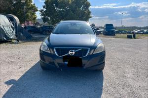 Volvo XC 60 XC60 D5 AWD Geartronic Summum