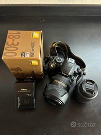 Nikon D3100 + obiettivo 18-55 + obiettivo 18-300