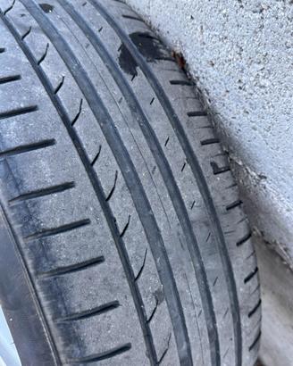4 Gomme + cerchi da 16 215/65R16 98H