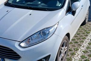 Ford Fiesta 1.5 75cv neopatentati 