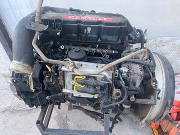 RENAULT MIDLUM 220 dcxi completo