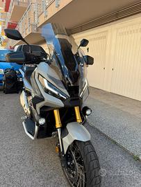 Honda X-ADV 750 DCT Adventure