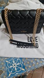 Borsa Love Moschino "cuori" a spalla nera