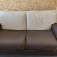 Divano due posti struttura e IMBOTTITURA ottimi!!!