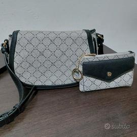 Borsa Carpisa con borsellino