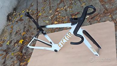 Telaio IMITAZIONE Factor ostro VAM 2.0 carbonio
